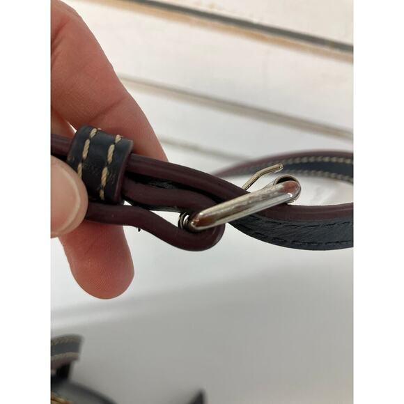 DOONEY & BOURKE, SMALL NAVY SMOOTH LEATHER CROSSBODY BAG - Picture 16 of 16